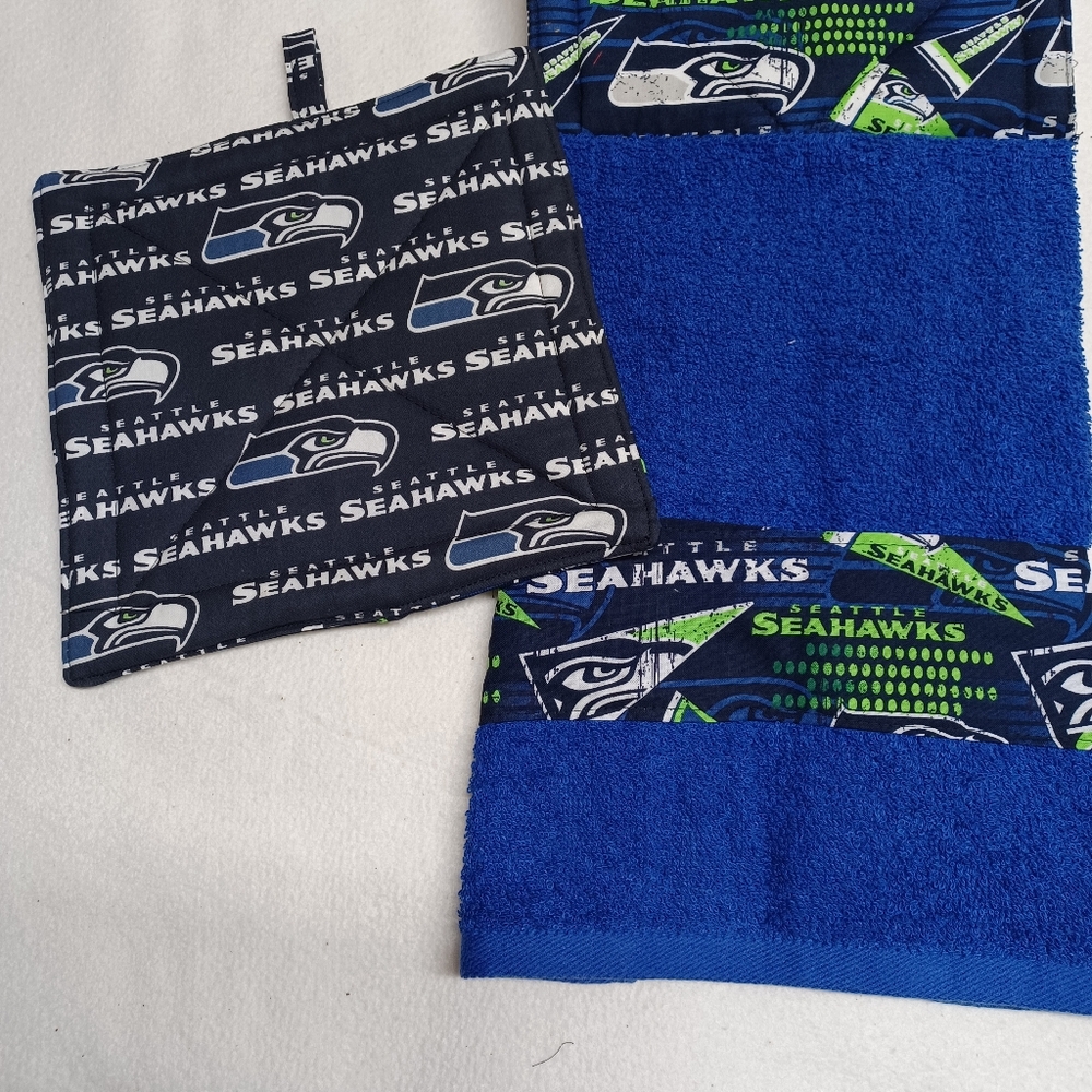 Seattle Seahawks  hanging kitchen Towel and Potholder Set - Picture 2 of 2